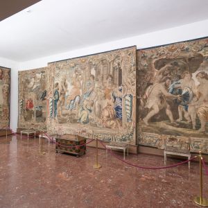 Sala de tapices de Rubens en el Museo de la Catedral de Santiago. Serie flamenca sobre la vida de Aquiles tejida en Bruselas en el siglo XVII.
